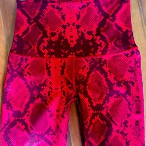 Lululemon Wunder Under Hi-Rise Ziggy Snake Red Sz2